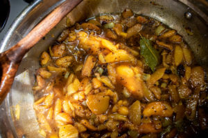 peach chutney cooking